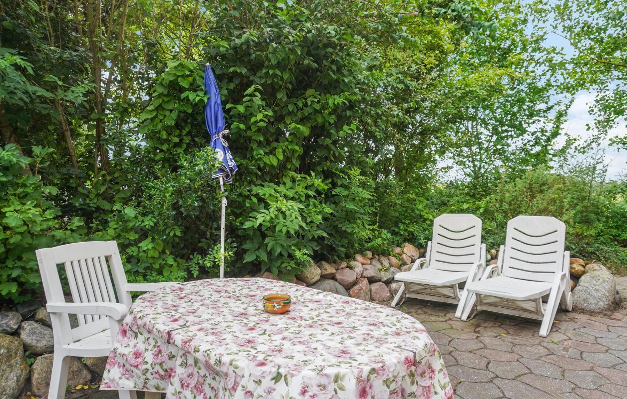 2 Bedroom Lovely Apartment In Dagebuell Exterior photo